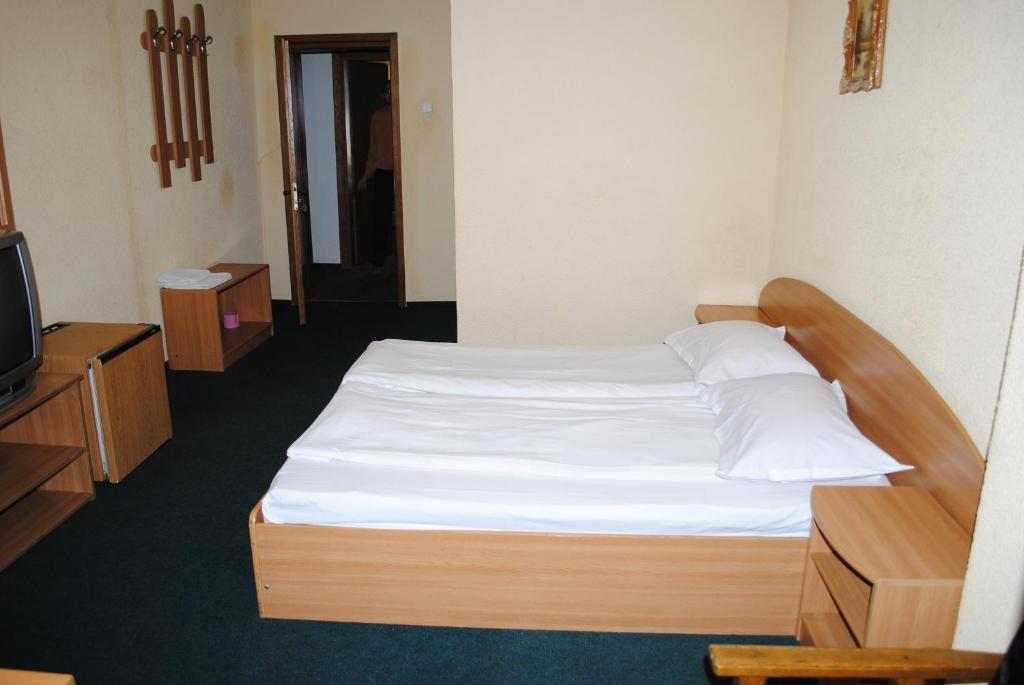 Hotel West Scheia Ruang foto