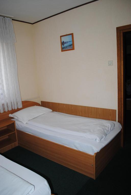 Hotel West Scheia Ruang foto