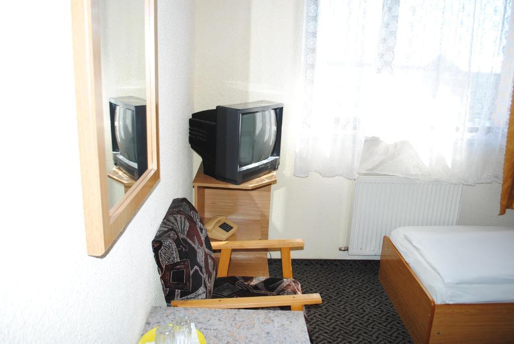 Hotel West Scheia Ruang foto
