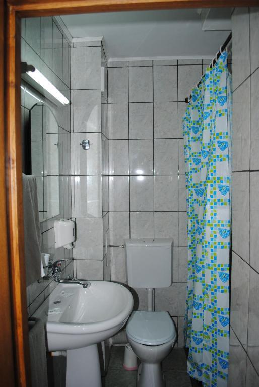 Hotel West Scheia Ruang foto