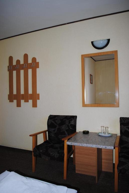Hotel West Scheia Ruang foto