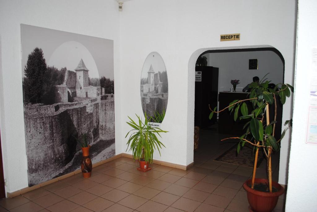 Hotel West Scheia Bagian luar foto